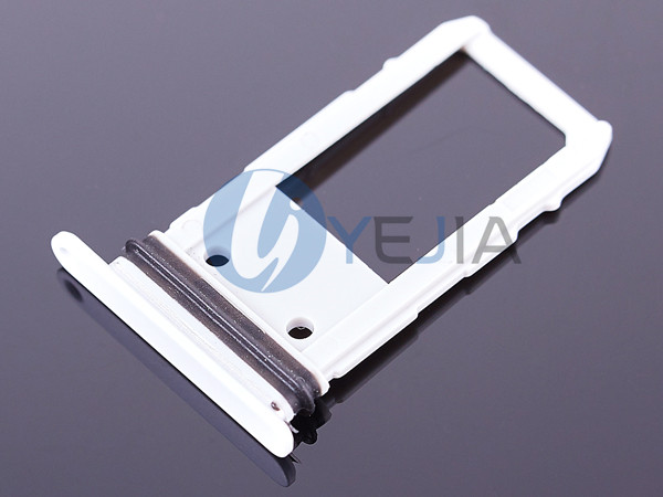 防水卡托得到了米兰·(milan)客户的一致认可